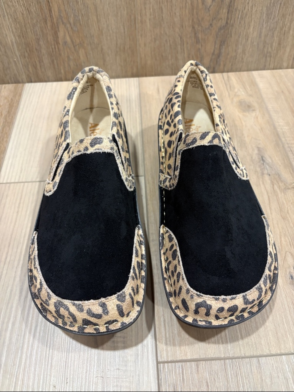 Alegria PG Lite Brook 7703 Black Suede Slip-On Loafers Leopard EUC 40 Comfort